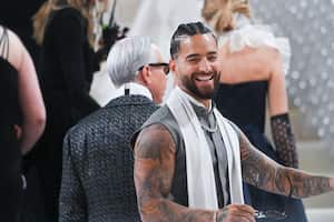 Maluma en medio de la Gala Met 2023 (Photo by Ray Tamarra/GC Images)