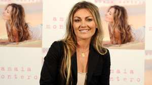 MADRID, SPAIN - MARCH 26: Spanish singer Amaia Montero receives Double Platinum Disc at the ME Hotel on March 26, 2009 in Madrid. (Photo by Carlos Alvarez/Getty Images)