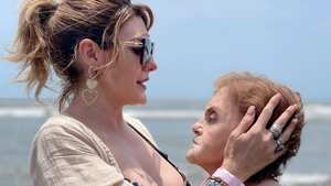 Ana Karina Soto y Juana de Dios Arévalo de Soto.