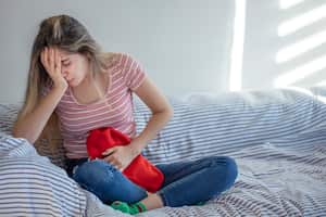 La menstruación puede generar dolores molestos y fuertes.