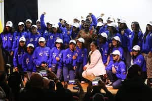 35 niñas de diferentes regiones del país viajarán este próximo sábado a las instalaciones de la NASA en Houston, Texas; en el marco del programa Ella es Astronauta con el apoyo de la fundación She is.