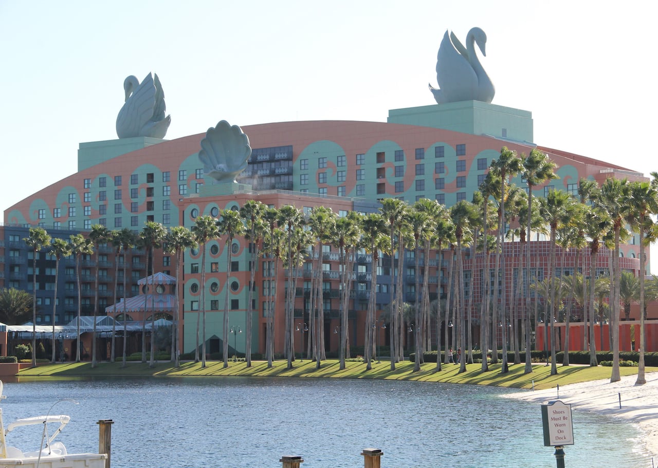 Viajar a esta ciudad es una forma de reconectar con la vida: entre luces, risas y asombro, el cansancio se transforma en felicidad pura.