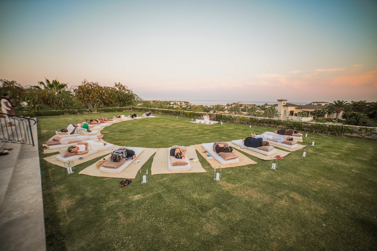 Por qué Los Cabos es el destino perfecto para un wellness retreat