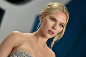 BEVERLY HILLS, CALIFORNIA - FEBRUARY 09: Scarlett Johansson attends the 2020 Vanity Fair Oscar Party hosted by Radhika Jones at Wallis Annenberg Center for the Performing Arts on February 09, 2020 in Beverly Hills, California. (Photo by Axelle/Bauer-Griffin/FilmMagic)