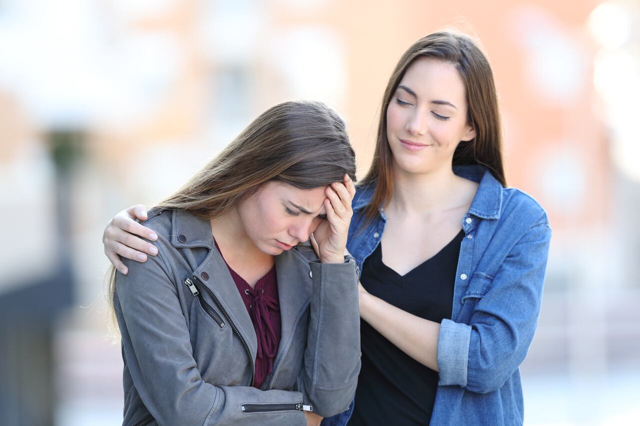 Un empático oscuro puede fingir que entiende sus problemas.