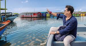 Carlos Vives lidera con su fundación Tras La Perla, apoyada por empresas como DirecTV, la transformación de comunidades del Magdalena.