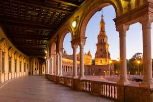 Europe, Spain Andalusia, Sevilla, Plaza de Espana at Dusk