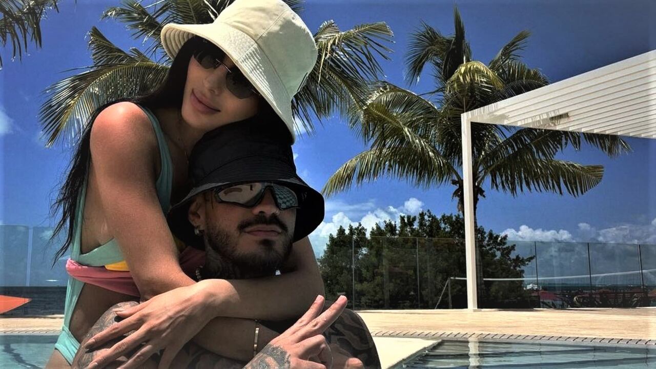 Mateo Carvajal y su novia