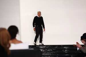 Ralph Lauren en la pasarela final de la colección de otoño de su marca en el Museo de Arte Moderno de New York.(Photo by Arturo Holmes/Getty Images)