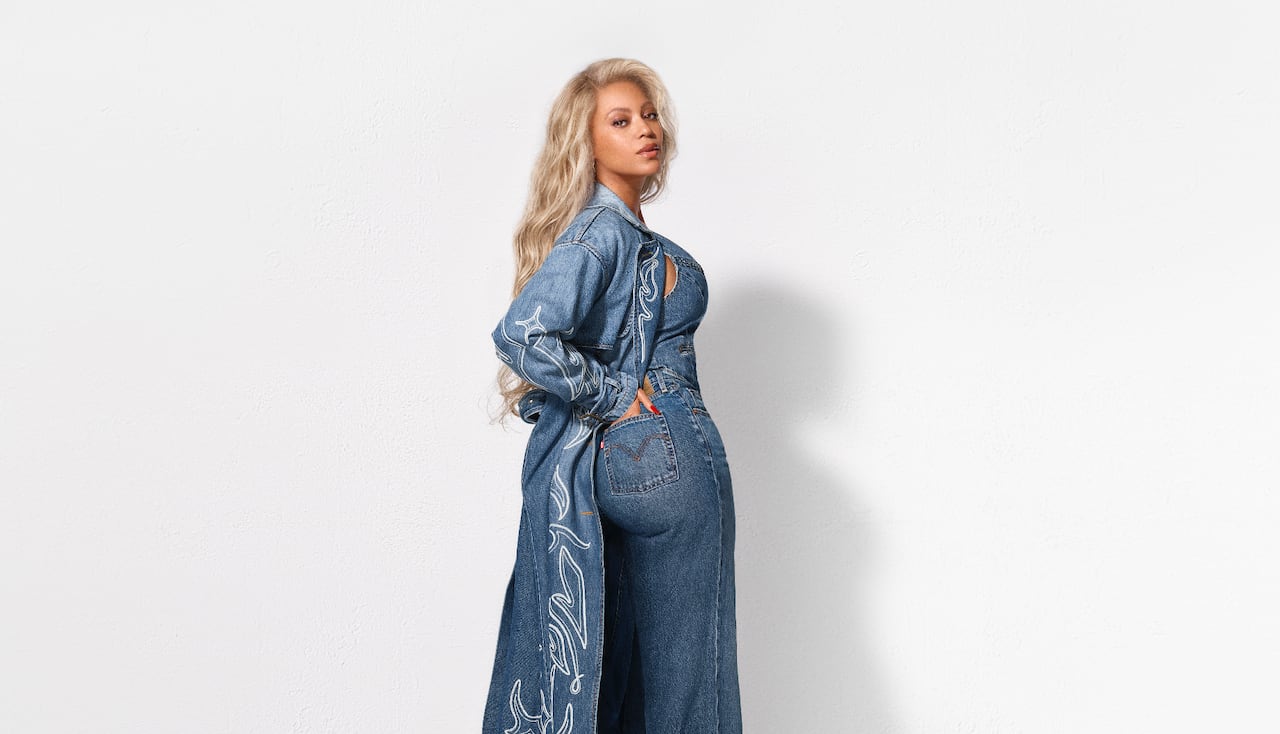 Beyoncé lanza REIIMAGINE: Pool Hall, un tributo al denim