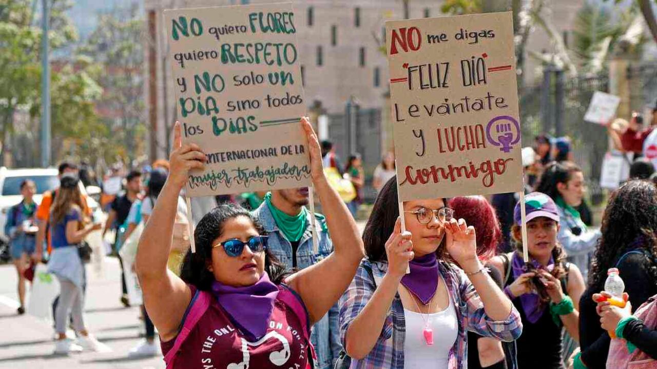Mujeres en el 8-M de 2021