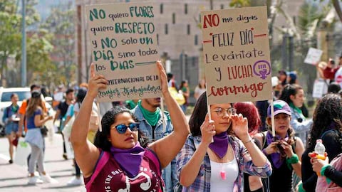 Mujeres en el 8-M de 2021