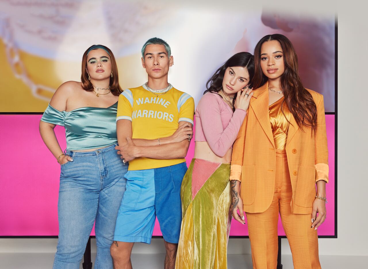 Barbie Ferreira, Evan Mock, Gracie Abrams y Ella Mai