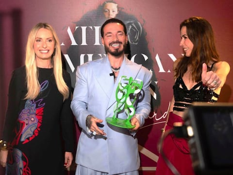 Constanza Cavalli Etro, J Balvin y Silvia Argüello
