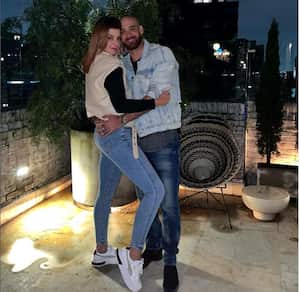 Carolina Cruz junto a Jamil Farah.