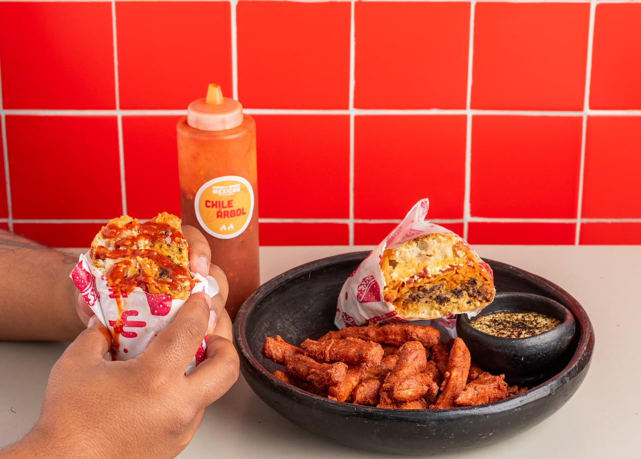 Una exploración de sabores mexicanos y californianos que apuesta por la sorpresa, el disfrute y el placer de compartir.