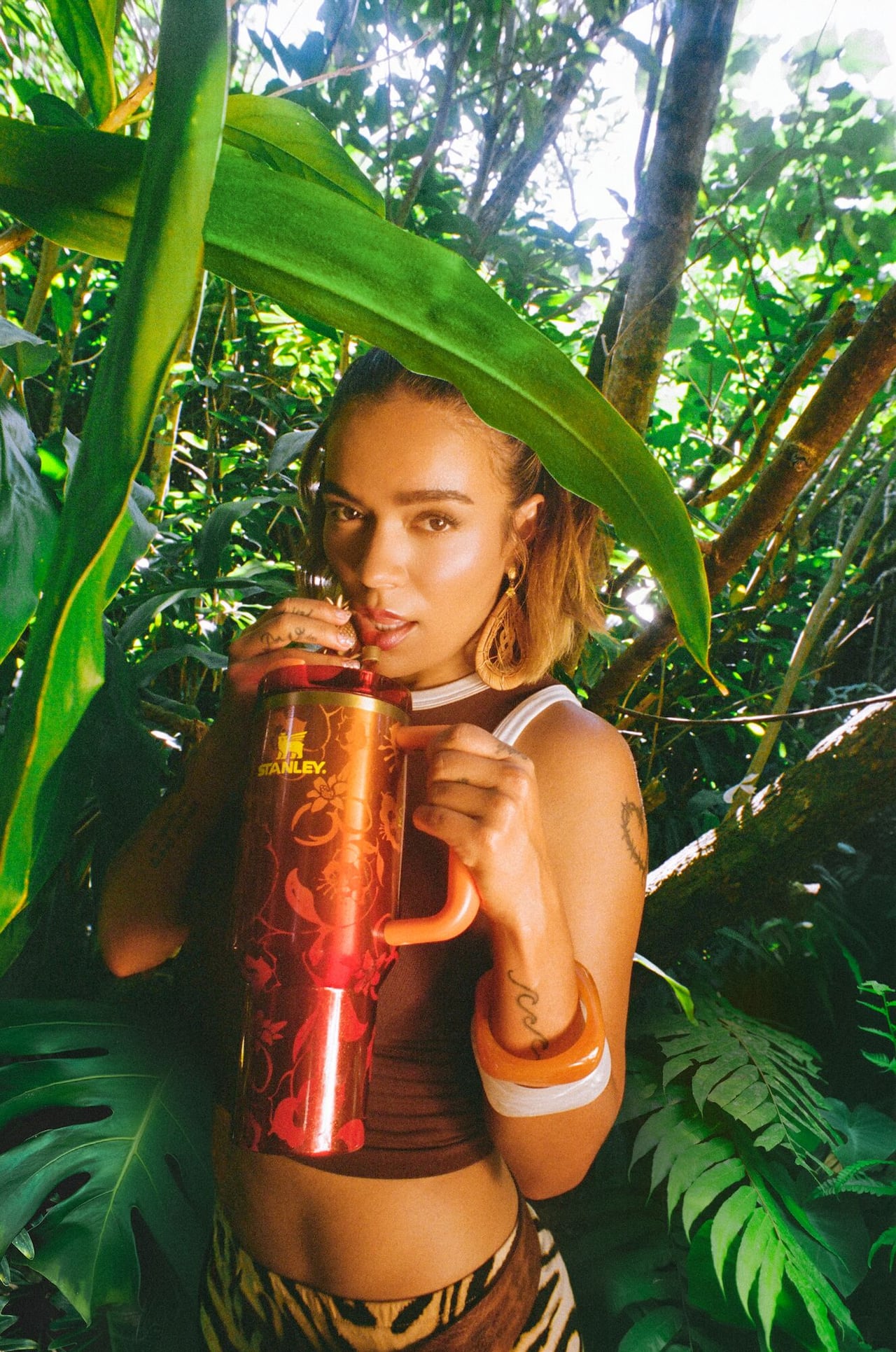 Karol G convierte el Quencher en objeto de deseo