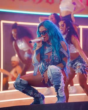 Estos son los cambios de look que Karol G se ha realizado