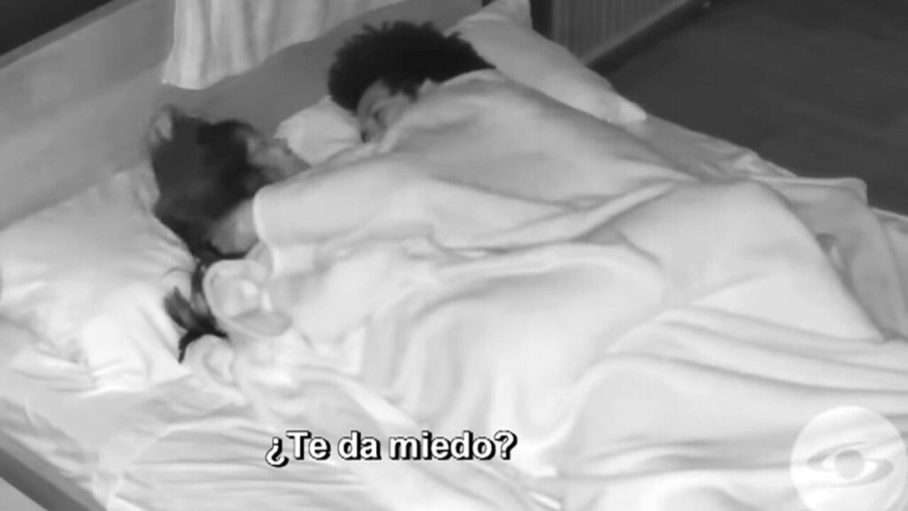 Juli y Rapelo se dejaron ver muy cercanos