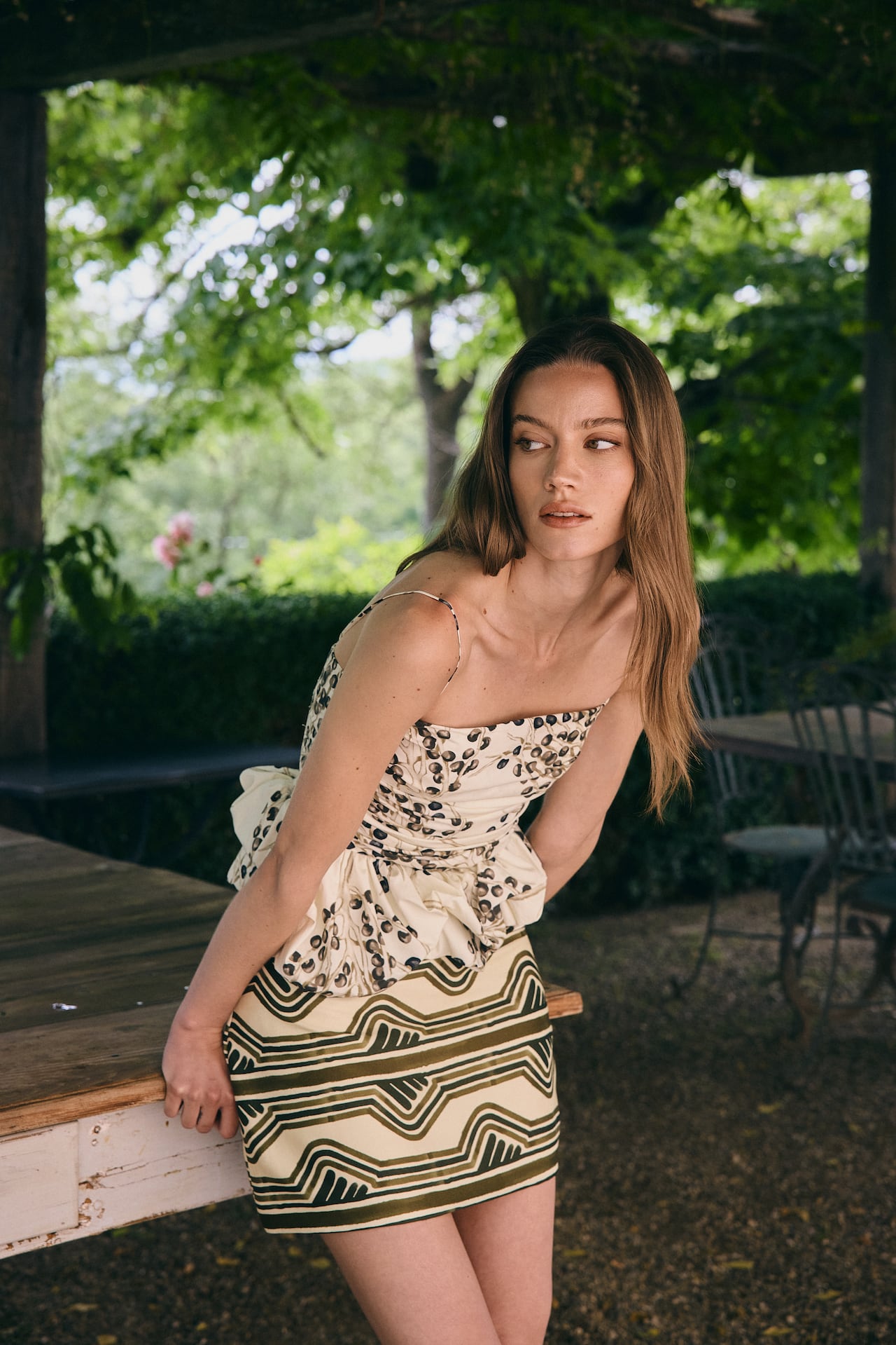 Padova presenta Tuscan Soul, su campaña High Summer 2025, una oda a la feminidad
libre, al presente compartido y al lujo de lo simple.