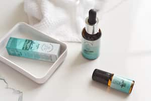 El serum facial Pureza promueve y acelera la recuperación de la piel.