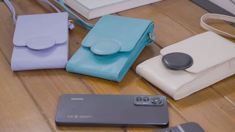 Estuche para celular creado por Xiaomi y la diseñadora colombiana María José Arroyo