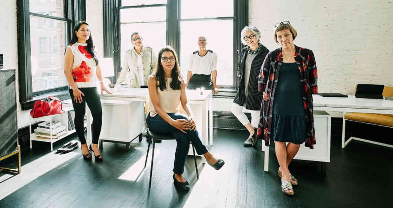 Dane: mujeres solteras ganan un 8,4% más que sus pares masculinos