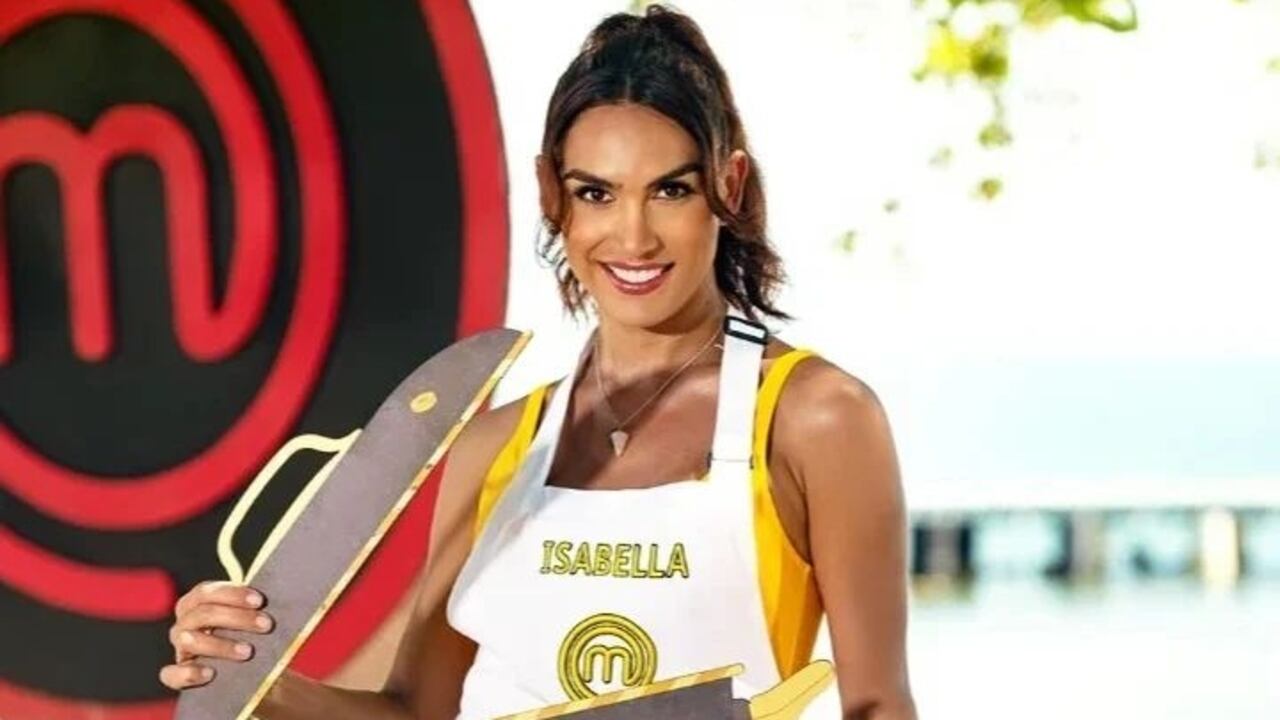 Isabella Santiago da detalles de su vida amorosa al ser una mujer trans