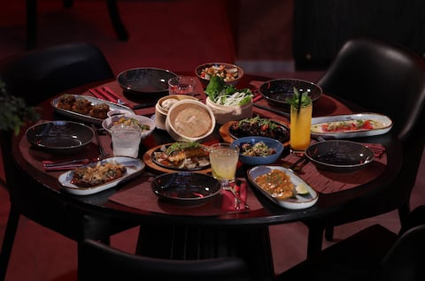 Sabores de Asia en el corazón de Medellín: Pato Pekín llega a Manila