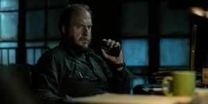 Andrés Parra es Frank Molina en "Los iniciados"