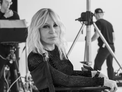 Donatella Versace asume el liderazgo de la moda latina