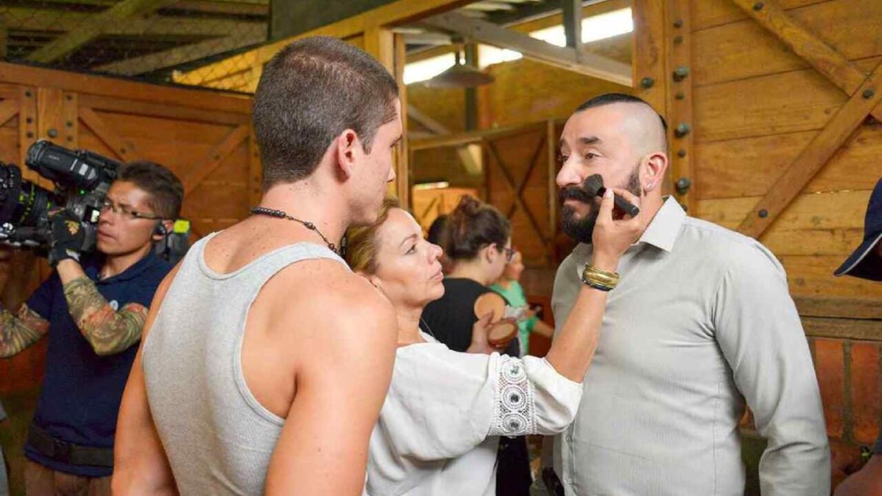 Detrás de cámaras de "Sin senos sí hay paraíso".