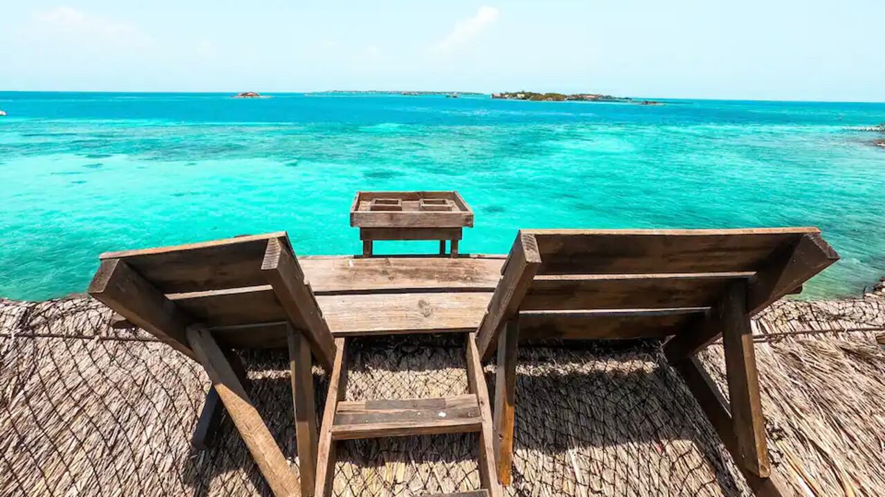 Isla en Mar Azul con Piscina KALUA. Cartagena, Colombia