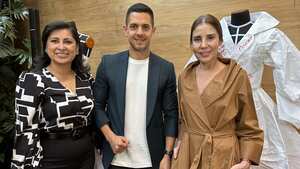 Sandra Otálora, gerente de mercadeo de Inter Rapidísimo, Sebastián Díez, presidente ejecutivo de Inexmoda y María Elena Villamil, diseñadora.