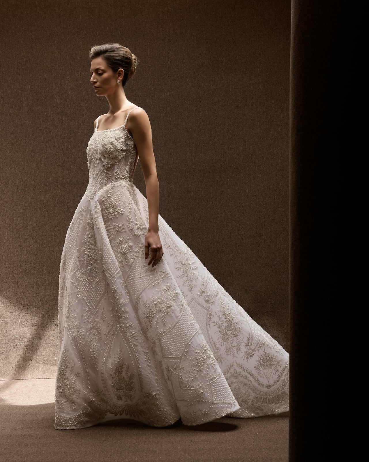 Diseño a la medida línea novias, colección Eterna