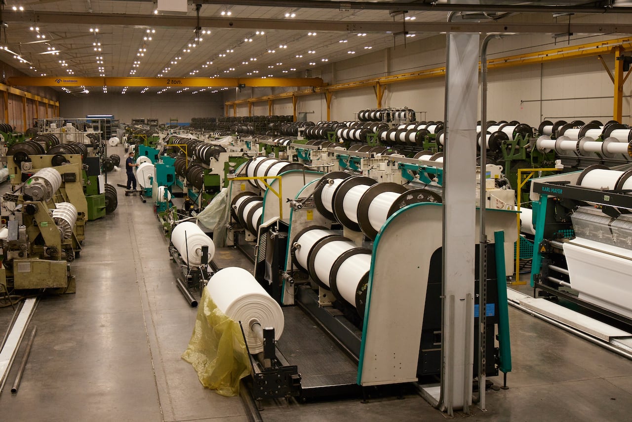 Fábrica de Pat Primo en uno de sus procesos para tratar el hilo crudo