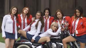 Rebelde se estrenó tres años después de haberse emitido el último capítulo de 'Amigas y rivales'.