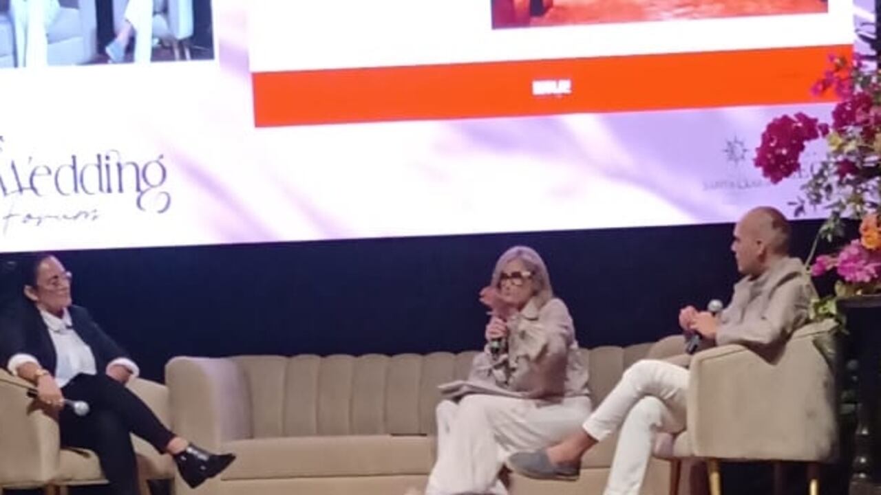 Pedro Zurita, director de contenidos Brabded, Lyfestyle, Beauty & Fashion de Hola, México & Américas y Nagydmy Márquez, editora Hola, México & Américas