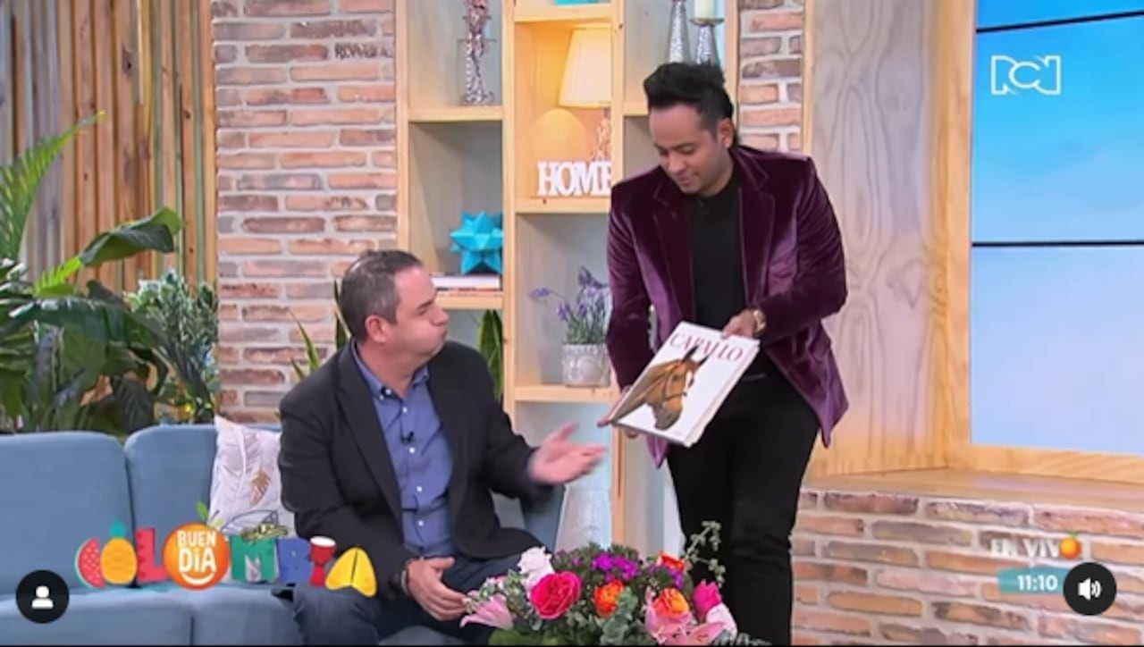 El presentador lloró al darse cuenta del regalo