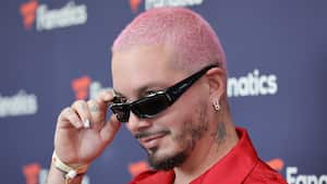 J Balvin asiste a la Fanatics Super Bowl Party en 3Labs el 12 de febrero de 2022 en Culver City, California.