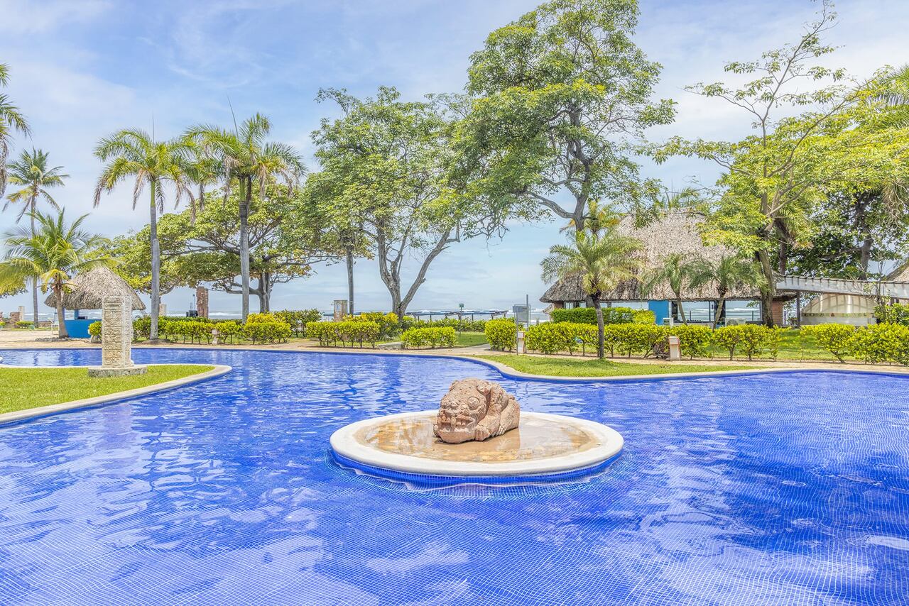 Decameron Salinitas funciona como punto de partida para explorar diferentes experiencias dentro de El Salvador