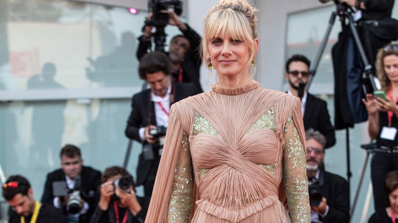 VENICE, ITALY - AUGUST 31: Melanie Laurent attends the "White Noise" and opening ceremony red carpet at the 79th Venice International Film Festival on August 31, 2022 in Venice, Italy. (Photo by Alessandra Benedetti - Corbis/Corbis via Getty Images)