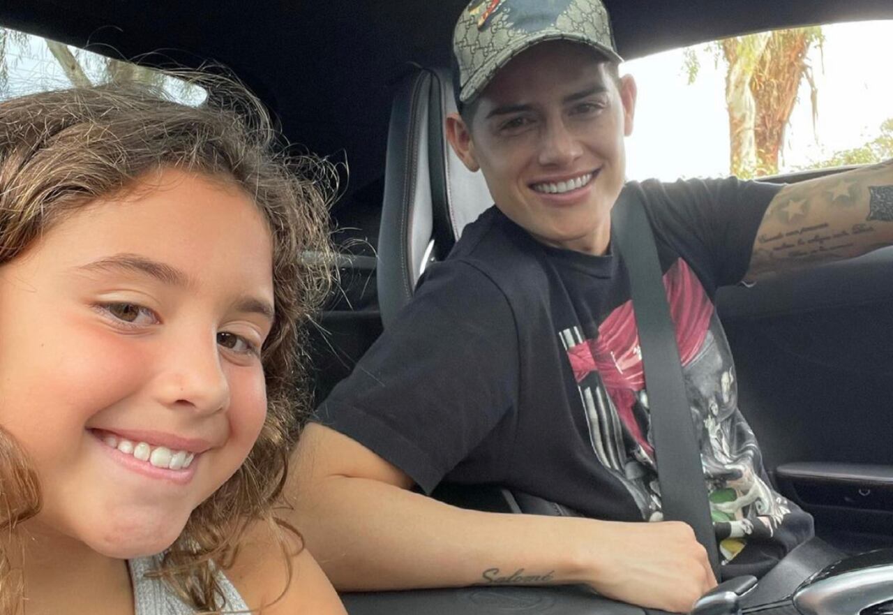 James Rodríguez junto a su hija, Salomé.