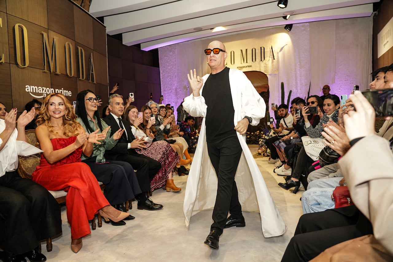 Tras el exitoso debut de su colección durante Paris Fashion Week, que superó los dos millones de visualizaciones en Instagram, Hugo Lombardi y el diseñador colombiano Andrés Otálora regresan con una nueva colección