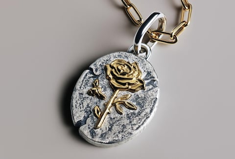 El nuevo lenguaje que ofrecen los símbolos: Pandora Talisman reescribe la joyería